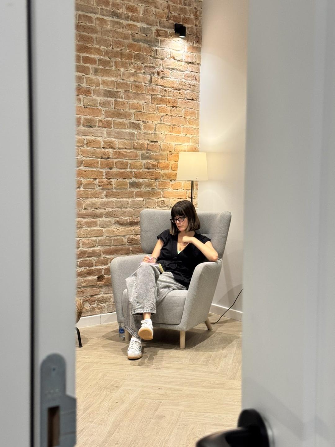 Psihološko savetovalište Mir #beograd Psihološko savetovanje Psihoterapija - uživo