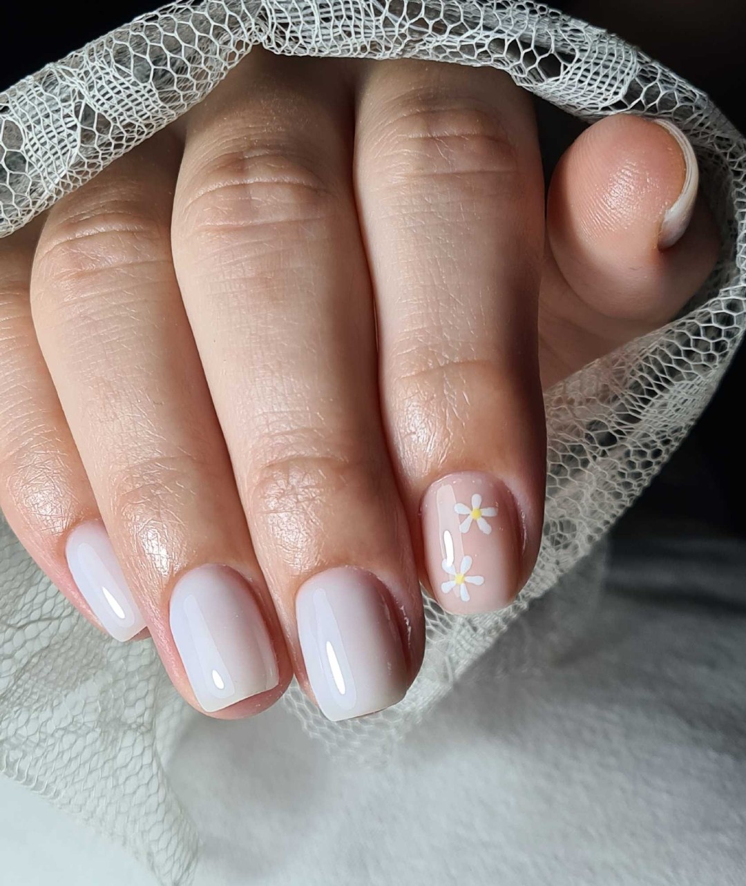 Manikir + gel lak - SunBox, Beograd Gel lak Nokti Gel lak, Beograd, Vidikovac, Petlovo brdo, Labudovo brdo