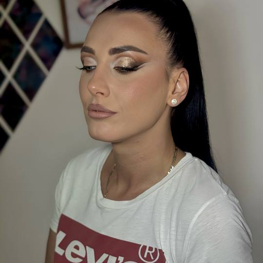 Lady NP #leskovac Make-up / šminkanje Profesionalno šminkanje