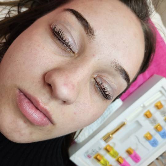 Ogledalce Starmedic #beograd Trepavice Lash lift Uvijanje i podizanje trepavica , efekat traje oko m