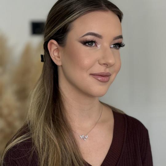 Beauté by Nina Cvejić #nis Make-up / šminkanje Profesionalno šminkanje + veštačke trepavice