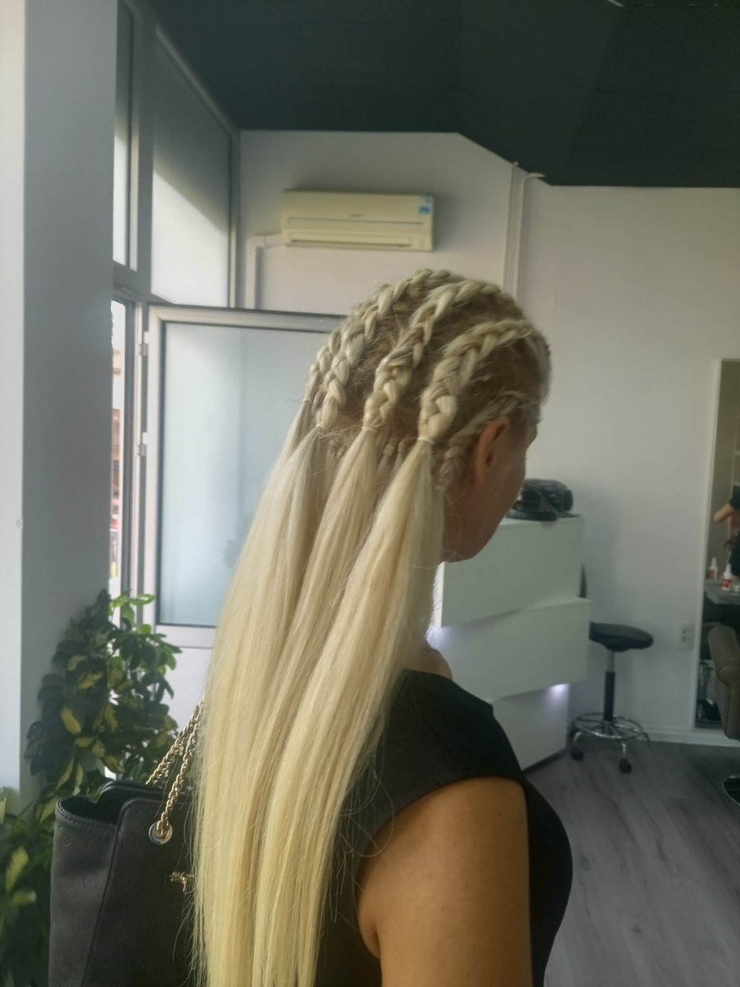 Sv. Mina, Beograd LookBook