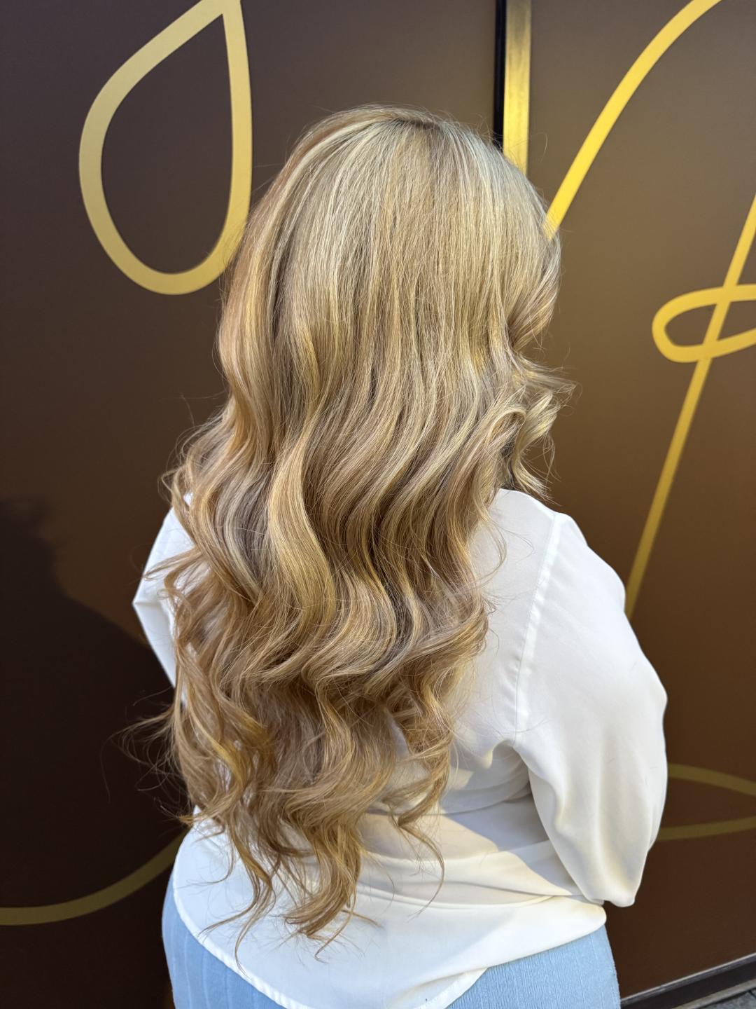 Becca’s Beauty Lounge #beograd Feniranje i stilizovanje Feniranje na talase - duga kosa