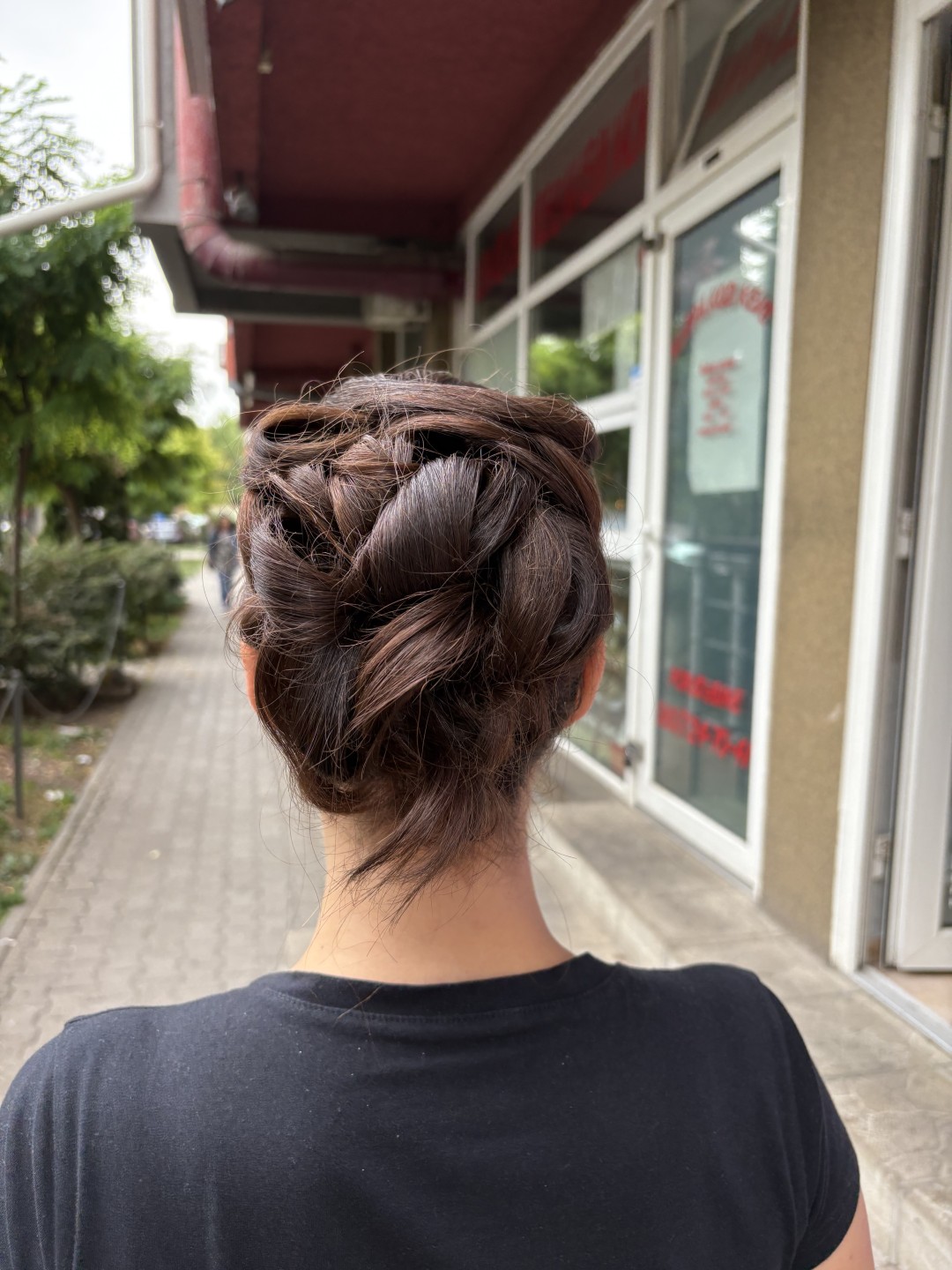 Beauty studio S #novisad Svečane i frizure za svadbu Svečana frizura - duga kosa