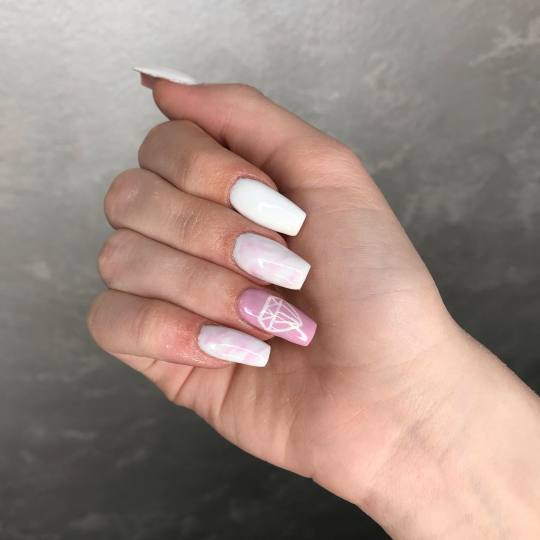 Studio Crystal by Sandra #beograd Izlivanje noktiju ? . . . . . . . . #nails #noktizemun #noktinovib