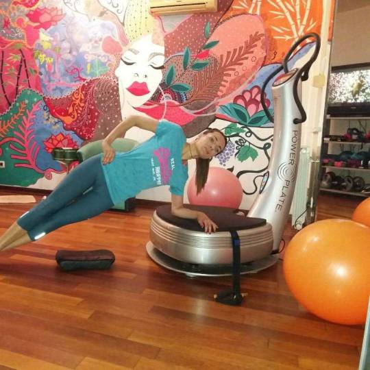 Happy Fitness Studio #beograd Fitness Lični trening na Power Plate-u, za samo 30 minuta, zamenjuje 