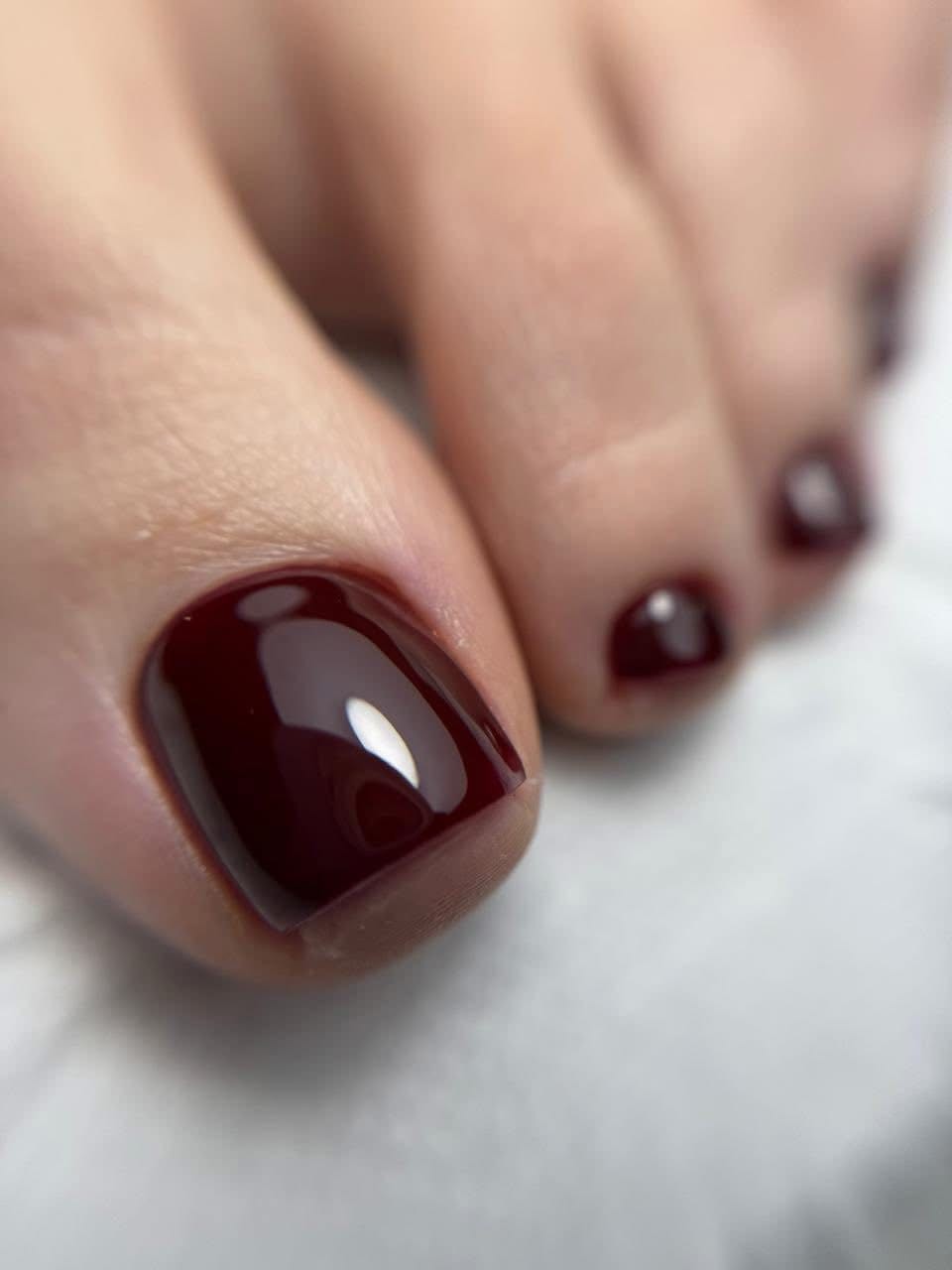 Pudra beauty & cosmetics bar #beograd Estetski pedikir Pedikir nokatne ploče + stopala + gel lak