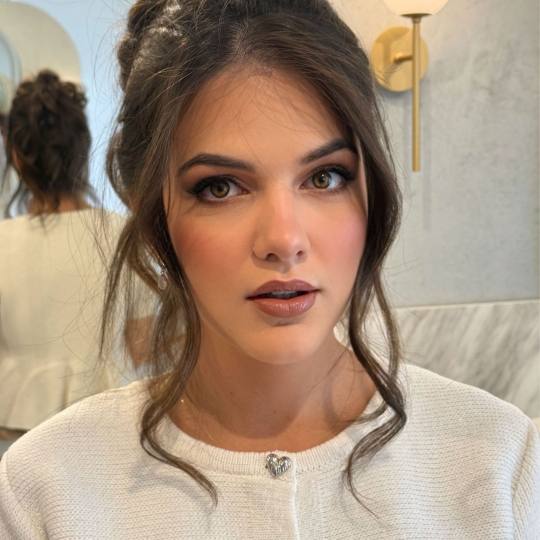 Ivana Vit #beograd Make-up / šminkanje Profesionalno šminkanje - glam šminka Istakni prirodnu lep