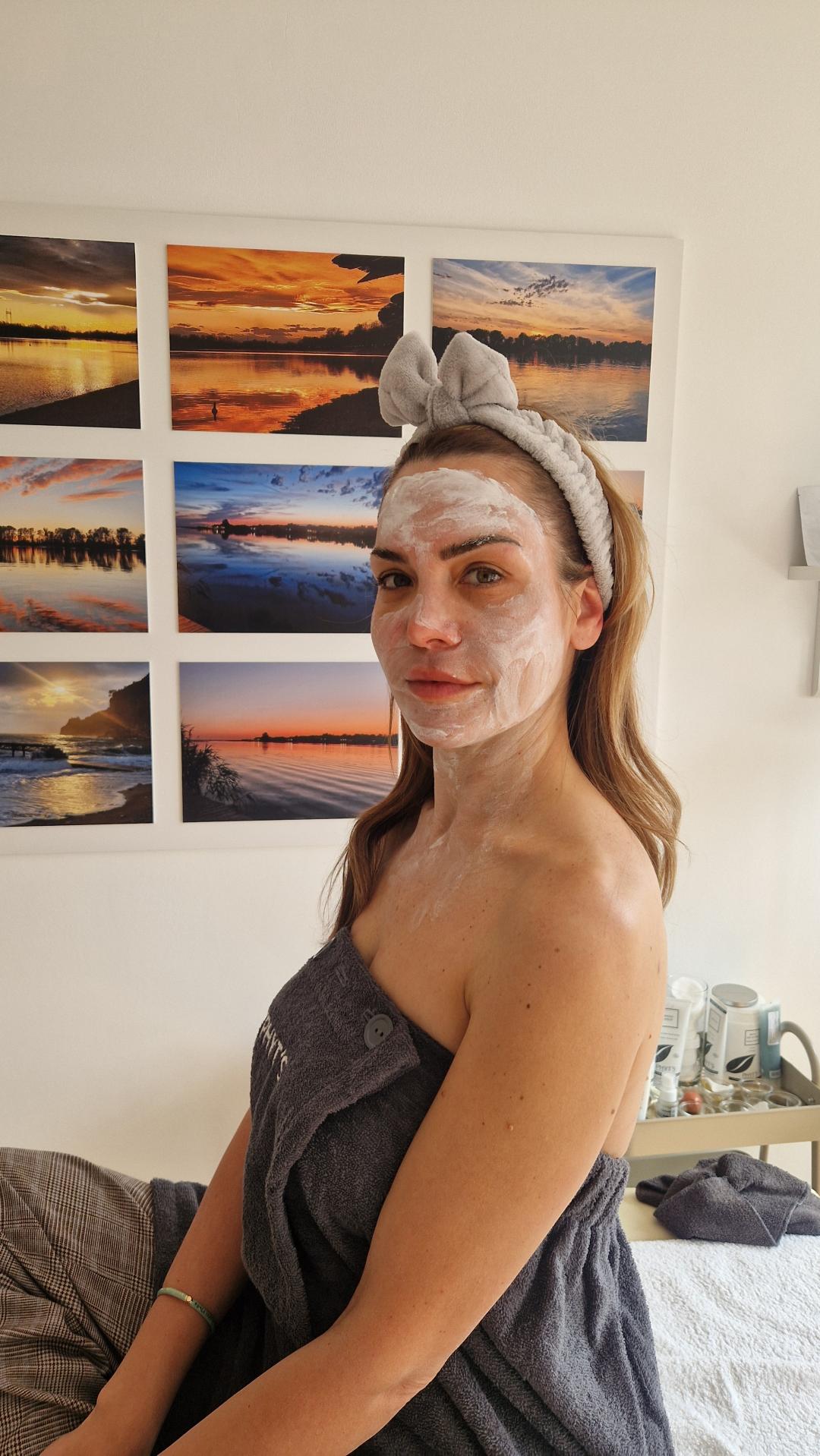 Aqua Phyt's tretman 75 min - Glow Holistic Studio, Beograd Hijaluronski tretmani lica Lice Hijaluronski tretmani lica, Beograd, Novi Beograd blokovi, Belville, Savski kej