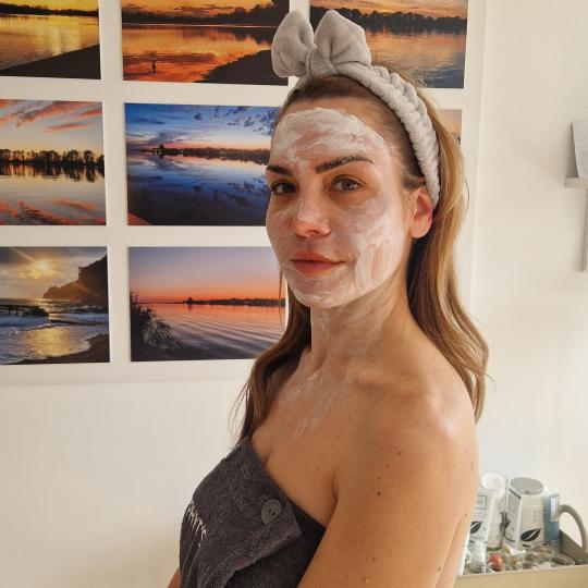 Glow Holistic Studio #beograd Hijaluronski tretmani lica Aqua Phyt's tretman 75 min Aqua Phyt&a