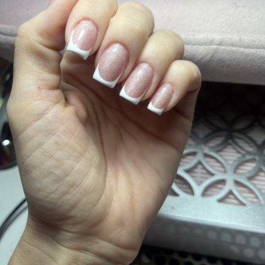 Xenija beauty #beograd Izlivanje noktiju Izlivanje noktiju dual tipsama
