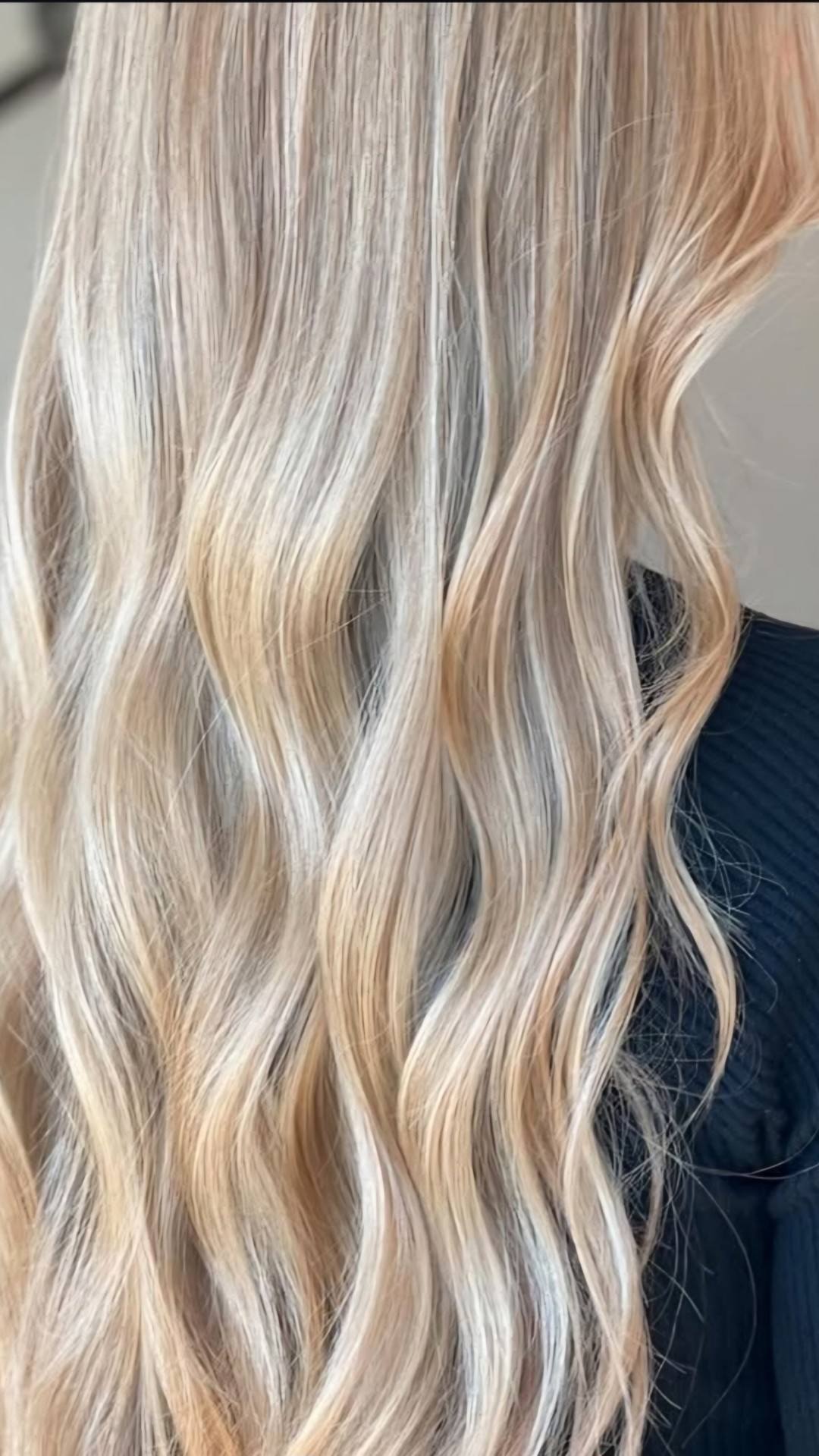 Esthetique Privé #beograd Pramenovi Pramenovi na foliju +Preliv + Feniranje +Šišanje +Black Caviar tretman