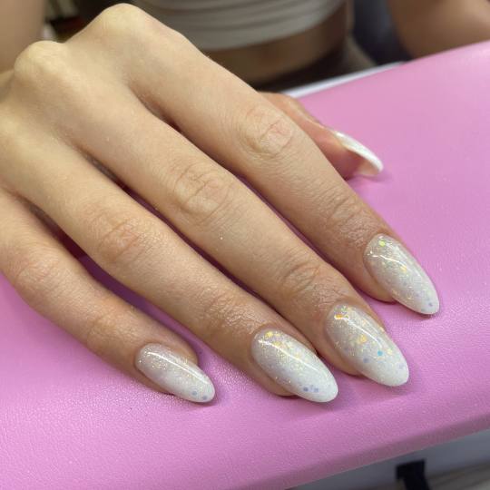 Beauty room Zvezdara #beograd Izlivanje noktiju Korekcija izlivanja noktiju gelom - L dužina