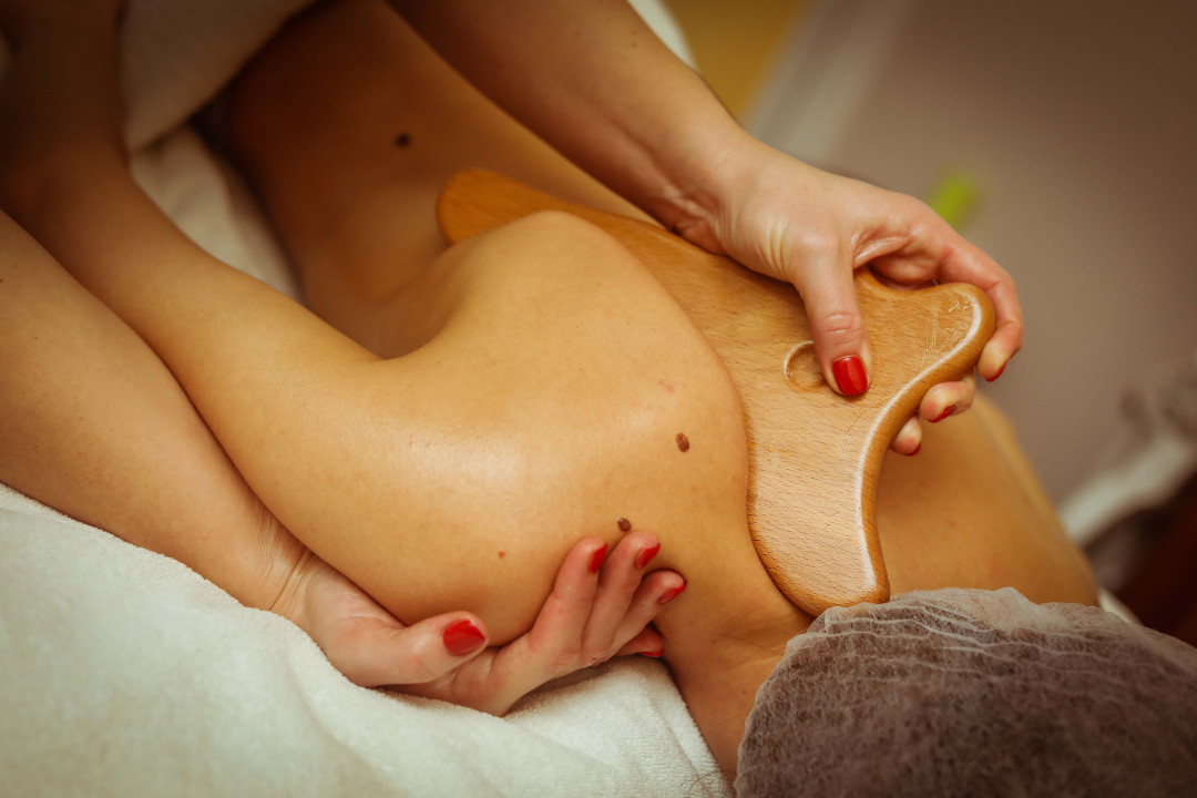 PJ Health & Beauty Center #beograd Anticelulit masaža Maderoterapija leđa relax - 30 minuta