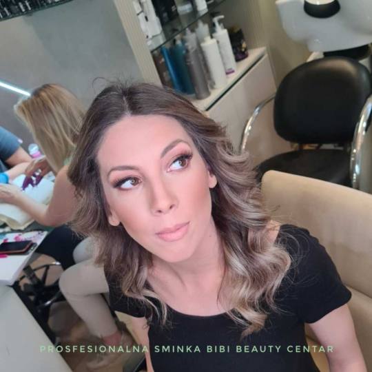 Bibi beauty centar #beograd Make-up / šminkanje Profesionalno šminkanje + veštačke trepavice + s