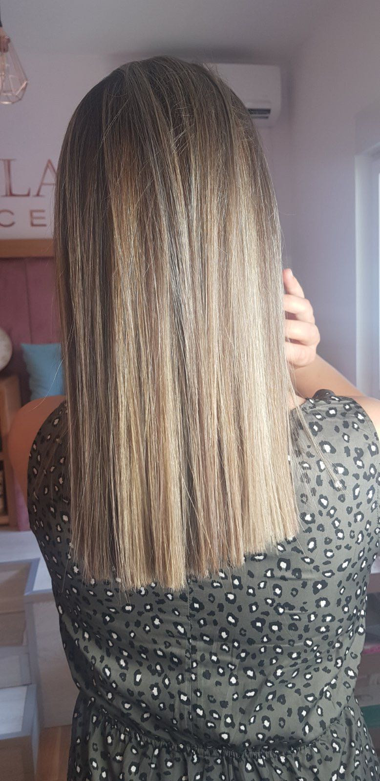 Bellagio beauty center #beograd Ombre, sombre, balayage Balayage + preliv - kosa srednje dužine