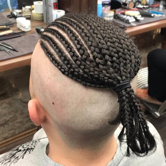 OldBoy Barbershop #beograd Pranje kose Pranje kose + nameštanje frizure