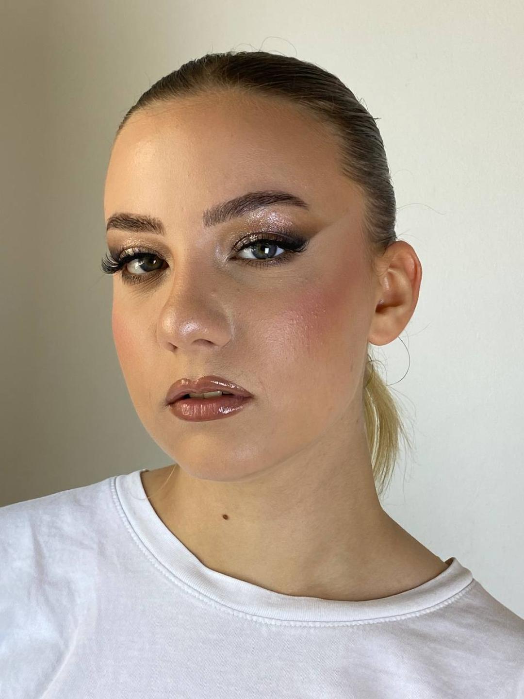 Aora #novisad Make-up / šminkanje Profesionalno šminkanje