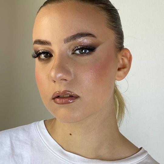 Aora #novisad Make-up / šminkanje Profesionalno šminkanje