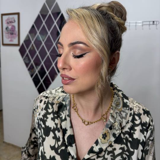 Lady NP #leskovac Make-up / šminkanje Profesionalno šminkanje Sminka za sve prilike