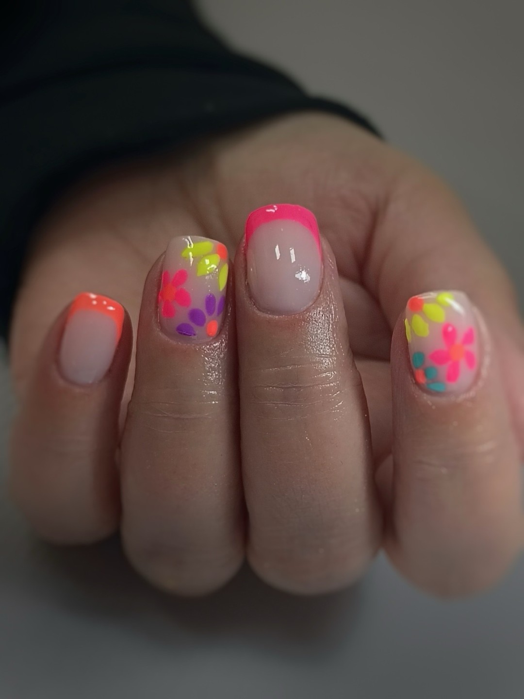 Nails by Helena #beograd Izlivanje noktiju Izlivanje noktiju gelom + ruski manikir - S dužina