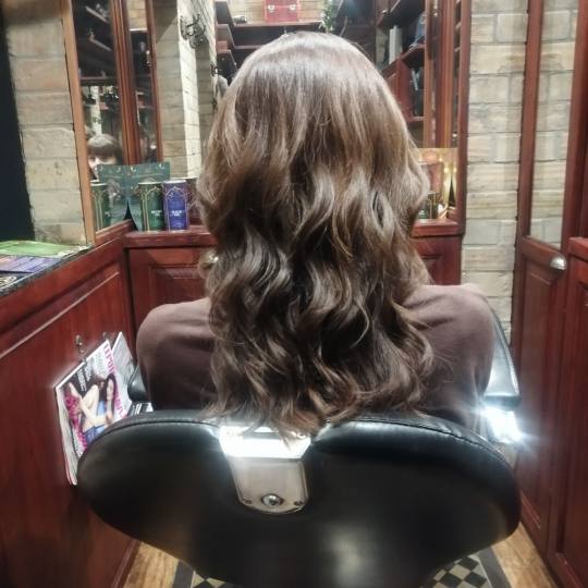 Atrium Salon #novisad Feniranje i stilizovanje Feniranje na talase - duga kosa