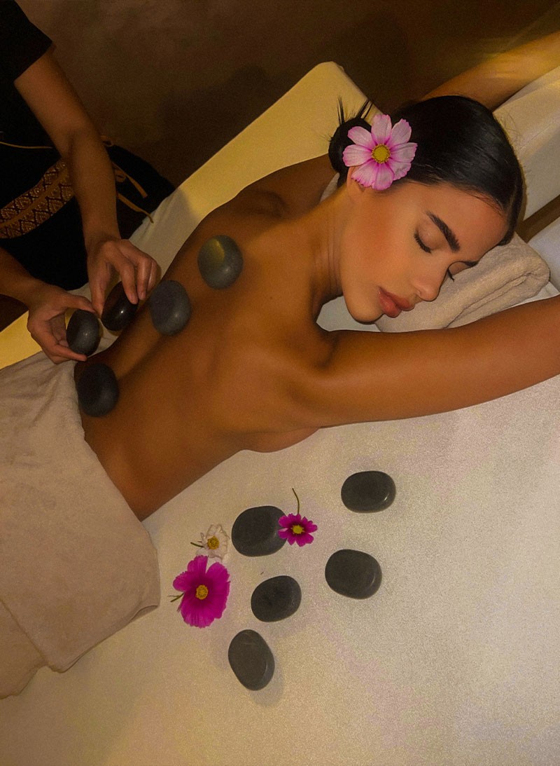 Mai Thai Lux Massage #beograd Masaža vulkanskim kamenjem Masaža toplim kamenjem - 90 minuta