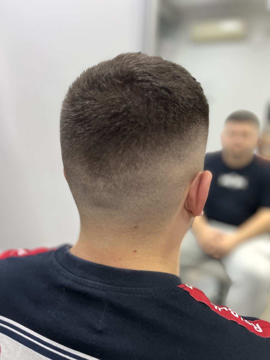 Beauty by Sanja #novisad Muško šišanje Muško šišanje makazama + mašinicom + pranje kose