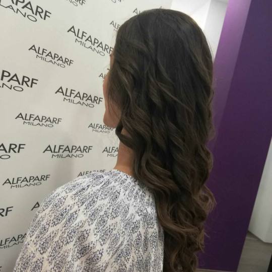 Alfaparf Studio Ada Mall #beograd Feniranje i stilizovanje Feniranje na lokne - ekstra duga kosa