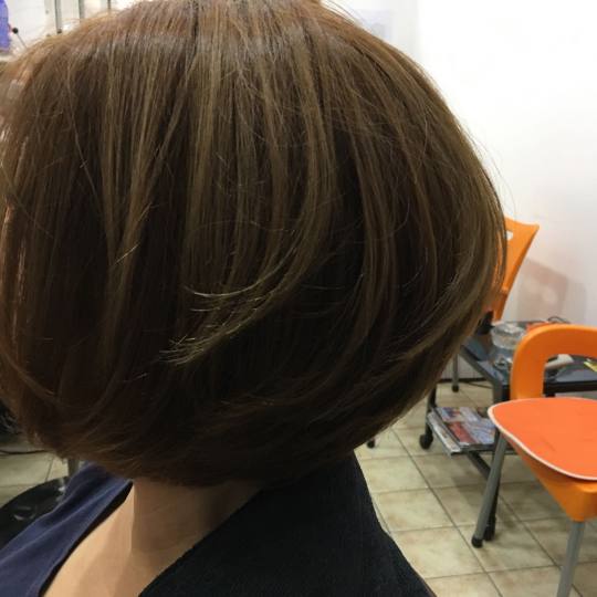 Valentina - Tina S #beograd Feniranje i stilizovanje Feniranje na ravno - ekstra kratka kosa