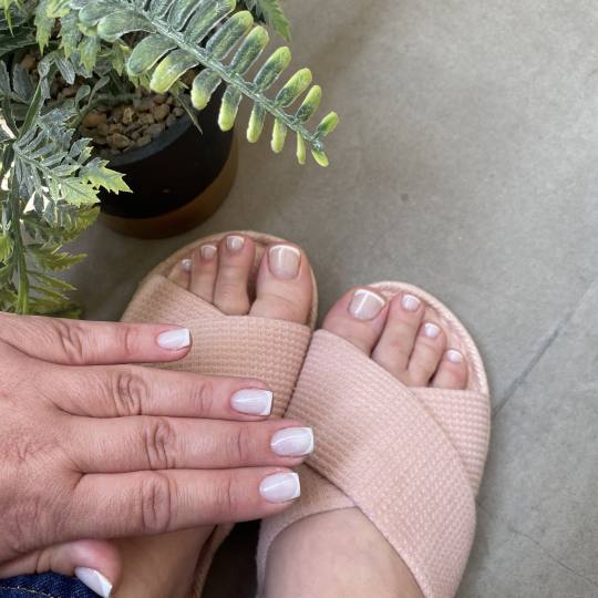 Beauty by Nevena Panić #beograd Estetski pedikir Estetski pedikir + gel lak
