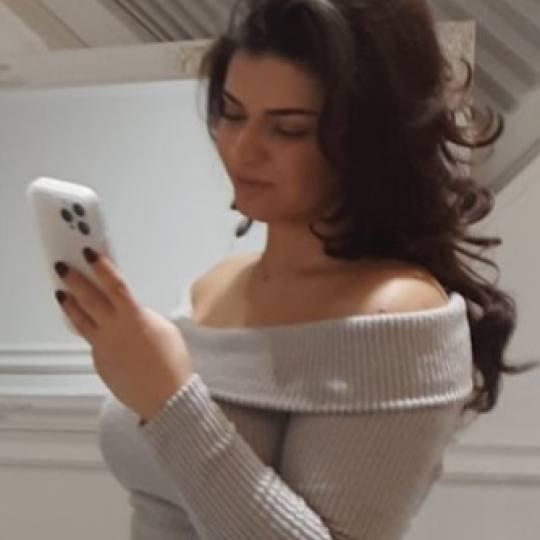 Dve mace 3 #beograd Feniranje i stilizovanje Feniranje na ravno - duga kosa