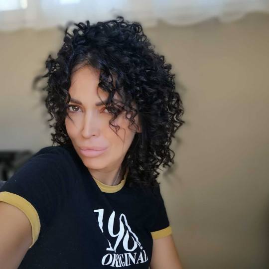 Bibi beauty centar #beograd Feniranje i stilizovanje Feniranje na ravno / lokne - duga kosa afro lok