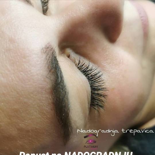 Platinum Beauty Code #beograd Trepavice nadogradnja svilenih trepavica tehnika 1 na 1. Ne zuljaju , 