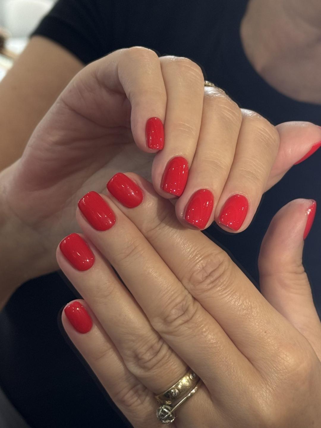 Claire #beograd Manikir Trajni shellack + manikir