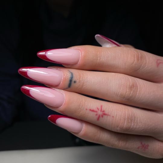 Beautopia #beograd Izlivanje noktiju Izlivanje noktiju gelom - M dužina