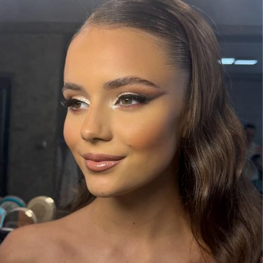 Beauty by Ivona Plus #nis Make-up / šminkanje Profesionalna večernja / dnevna šminka - sa trepavi