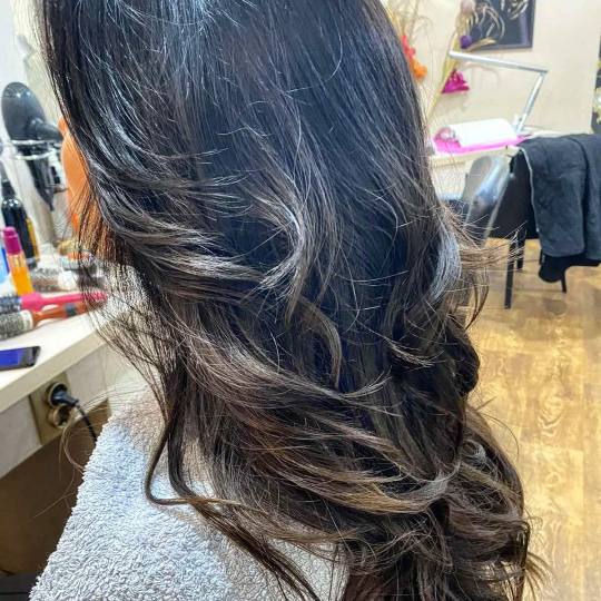 Salon Lepote Kaja #beograd Feniranje i stilizovanje Feniranje na lokne - duga kosa