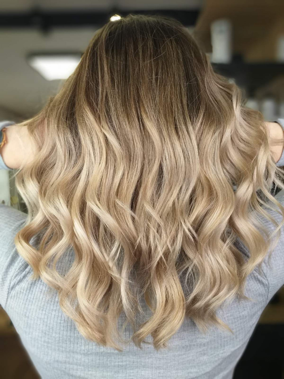Balayage, ombre i sombre + preliv - duga kosa - Studio Benvenuto, Beograd Ombre, sombre, balayage Frizerski saloni Ombre, sombre, balayage, Beograd, Voždovac