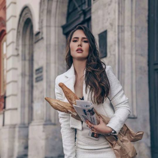 Vanity Hair #beograd Svečane i frizure za svadbu Pakovanje - za negu kose - dodatak uz farbanje ili
