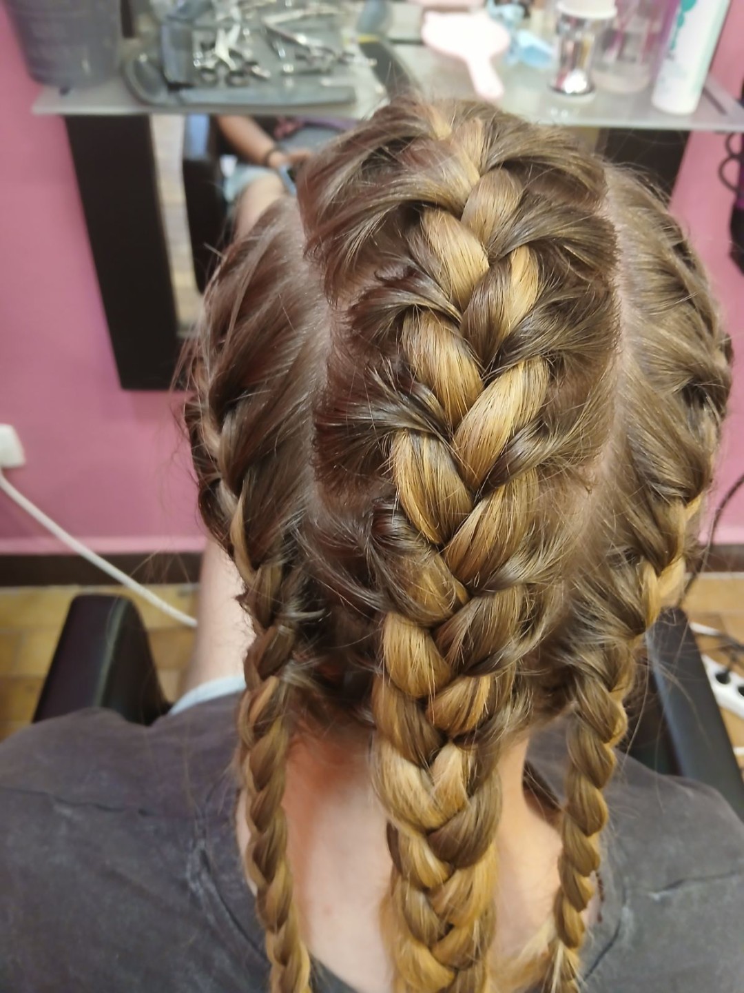 Sv. Mina, Beograd LookBook