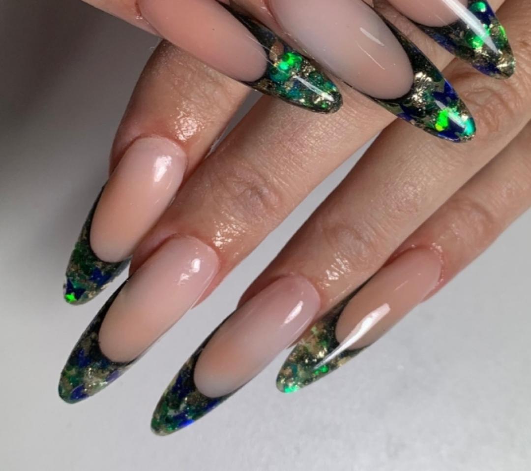 Claire #beograd Izlivanje noktiju Izlivanje noktiju gelom - L dužina