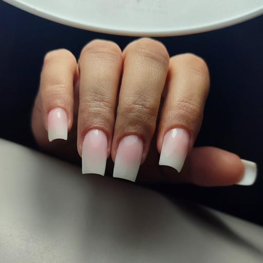 Kala Beauty lab #beograd Ukrašavanje noktiju Baby boomer - svi nokti