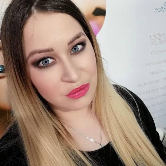 GM Beauty studio #beograd Make-up / šminkanje Profesionalno šminkanje + veštačke trepavice