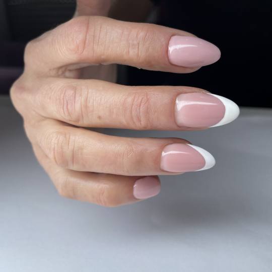 Bling Bling Nails and Lashes #beograd Nadogradnja kose Nadogradnja noktiju tipsama + french