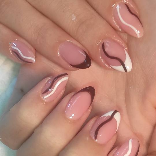 Studio Diva Lux #nis Ojačavanje noktiju Ojačavanje noktiju S dužina korekcija
