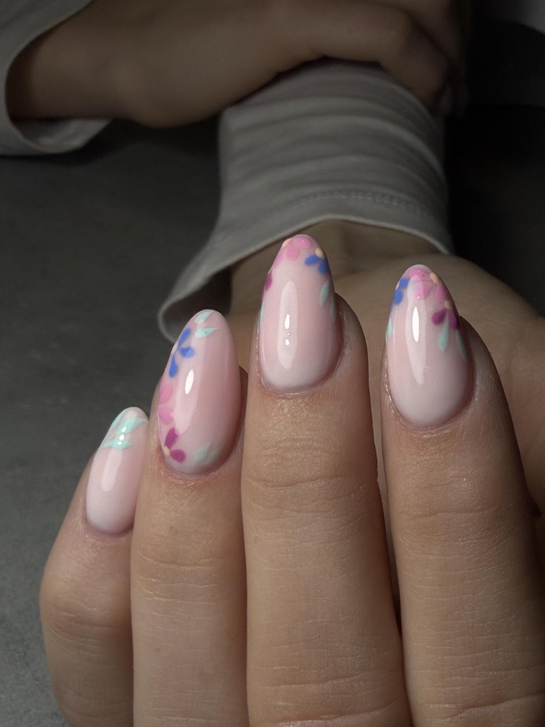 Elle beauty center #novisad Izlivanje noktiju Izlivanje noktiju - M dužina