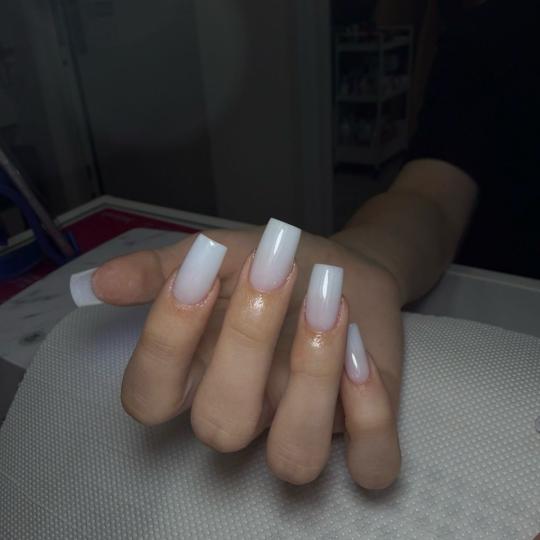 Sneža Nails #beograd Izlivanje noktiju Korekcija noktiju salonski rad - L dužina Nokti
