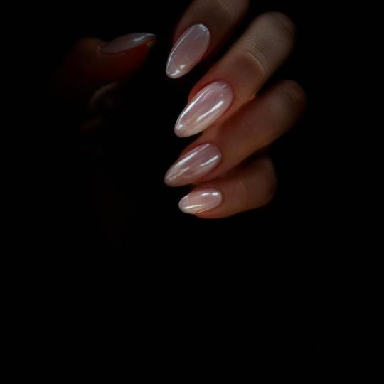 GM Beauty studio #beograd Izlivanje noktiju Izlivanje noktiju gelom - L dužina