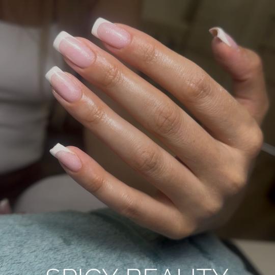 Spicy beauty #beograd Ojačavanje noktiju Ojačavanje noktiju rubber bazom - M dužina